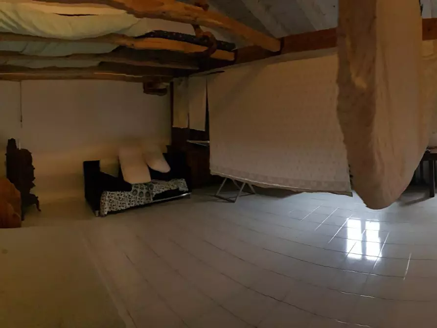 Immagine 16 di Porzione di casa in vendita  a Collesalvetti