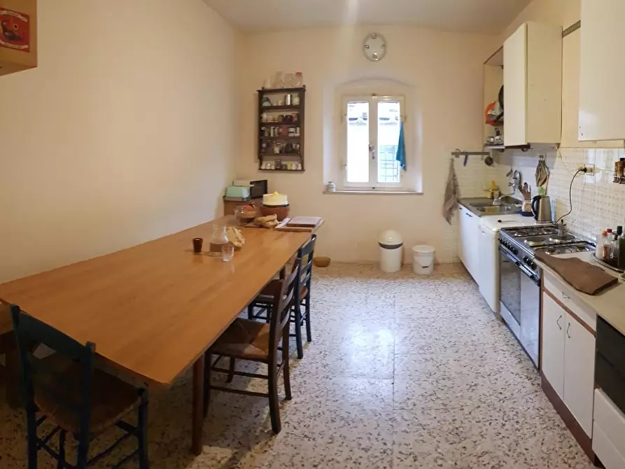 Immagine 3 di Porzione di casa in vendita  a Collesalvetti