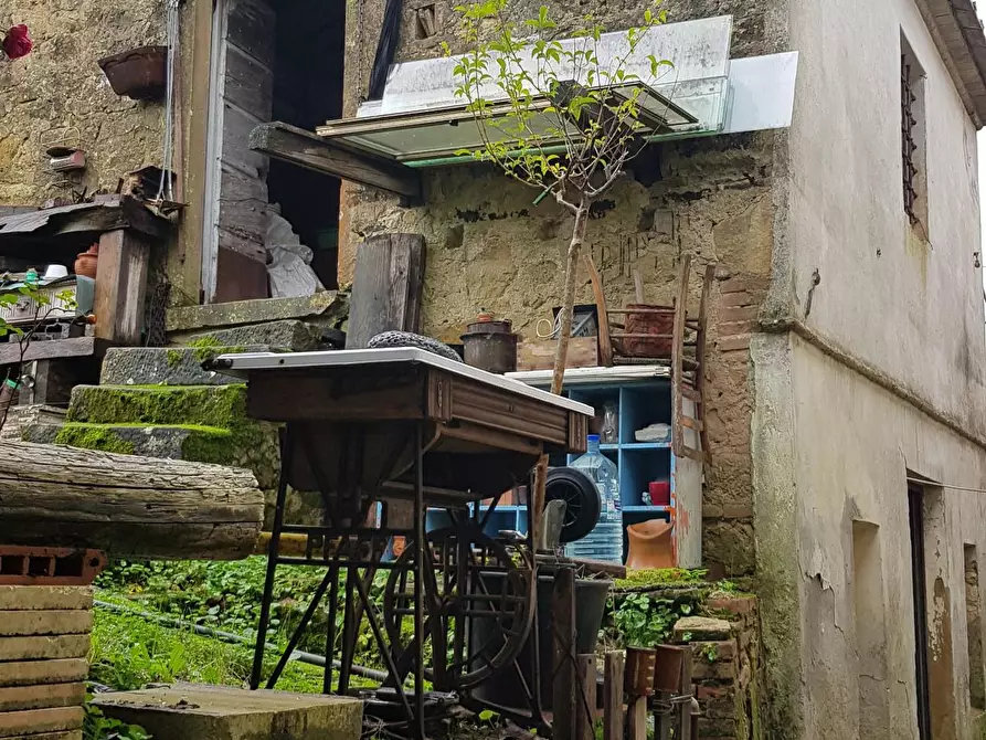 Immagine 21 di Porzione di casa in vendita  a Collesalvetti