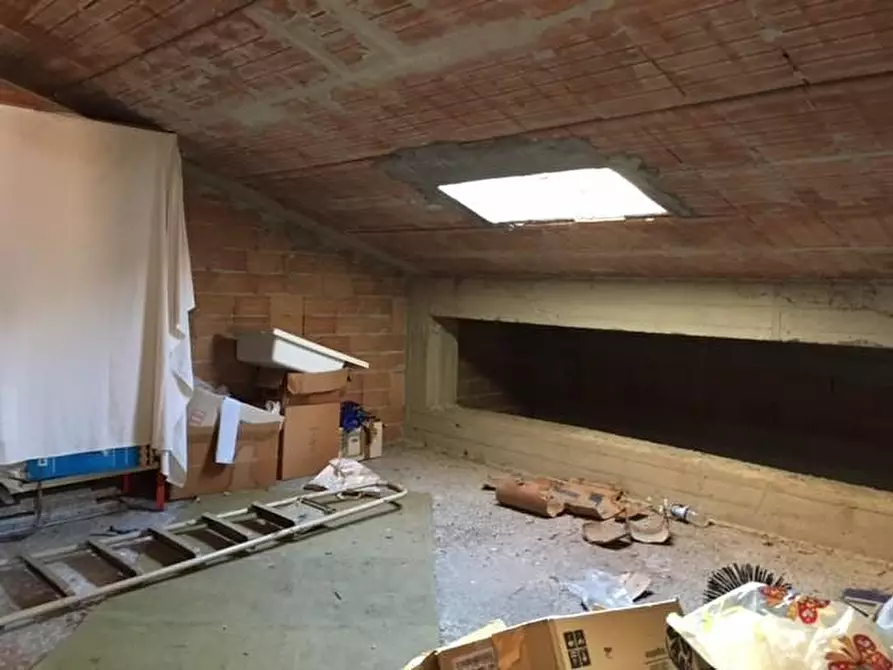 Immagine 10 di Villetta a schiera in vendita  a Vicopisano