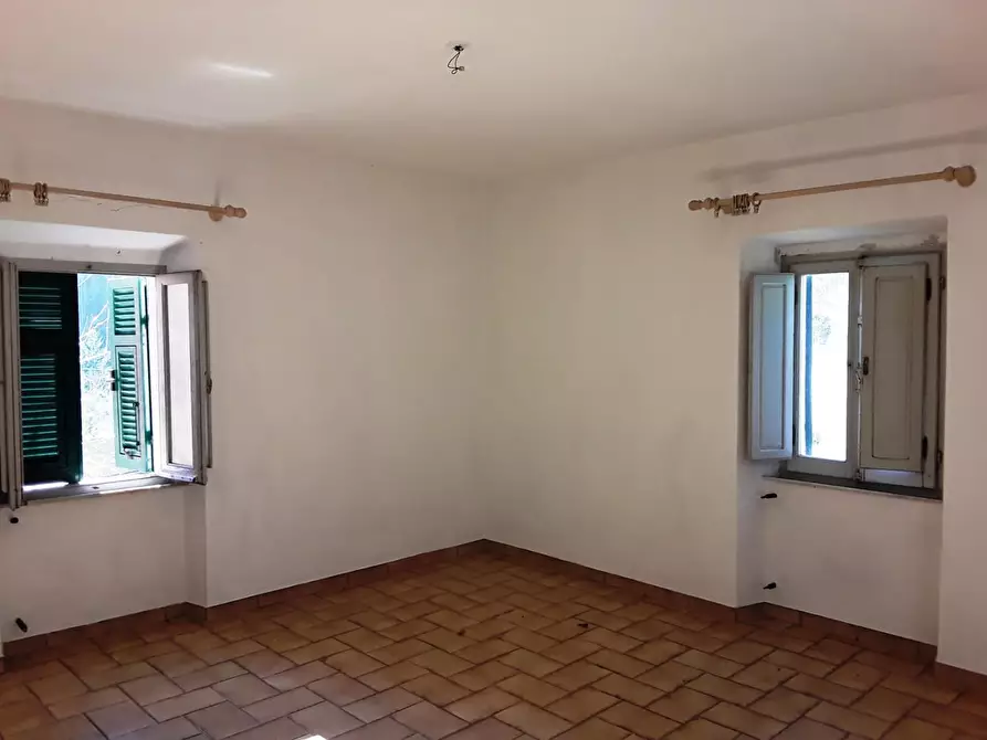 Immagine 3 di Appartamento in vendita  a Fosdinovo