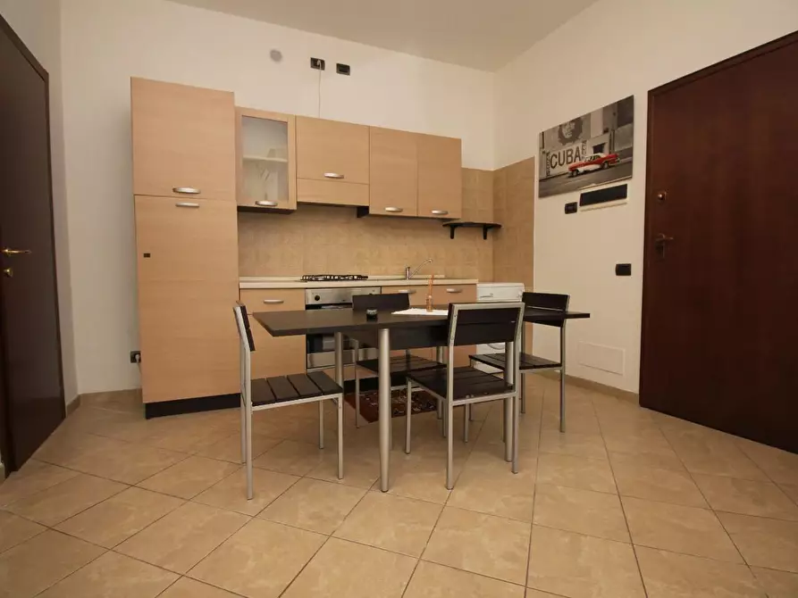 Immagine 2 di Appartamento in vendita  a Siena