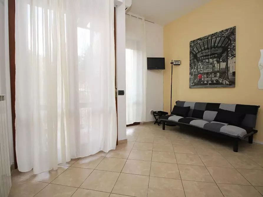 Immagine 6 di Appartamento in vendita  a Siena