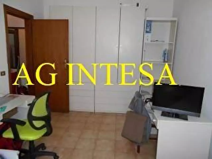 Immagine 9 di Appartamento in vendita  a Pisa
