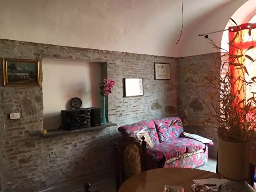 Immagine 2 di Casa indipendente in vendita  a Pisa