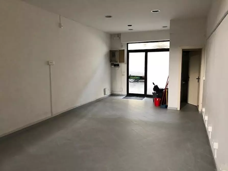 Immagine 2 di Ufficio in affitto  a Empoli