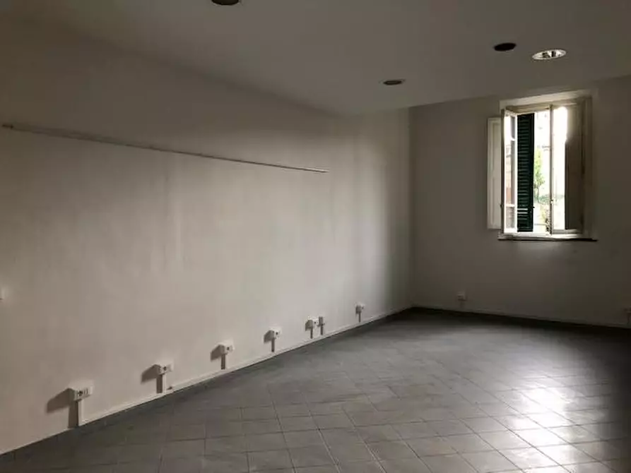 Immagine 4 di Ufficio in affitto  a Empoli