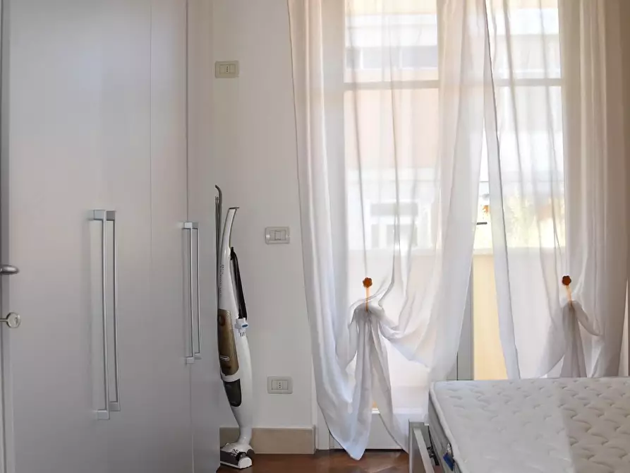 Immagine 10 di Appartamento in affitto  a Massa