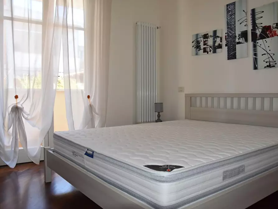 Immagine 9 di Appartamento in affitto  a Massa