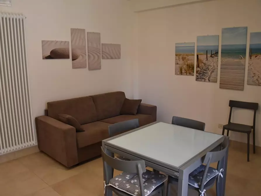 Immagine 7 di Appartamento in affitto  a Massa