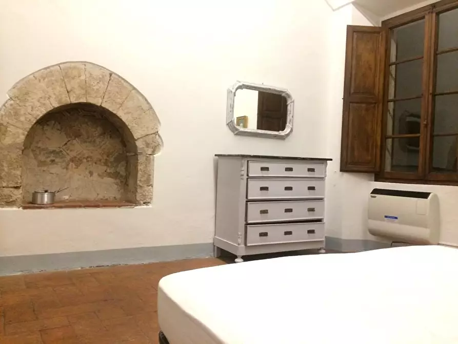Immagine 13 di Appartamento in affitto  a Colle Di Val D'elsa