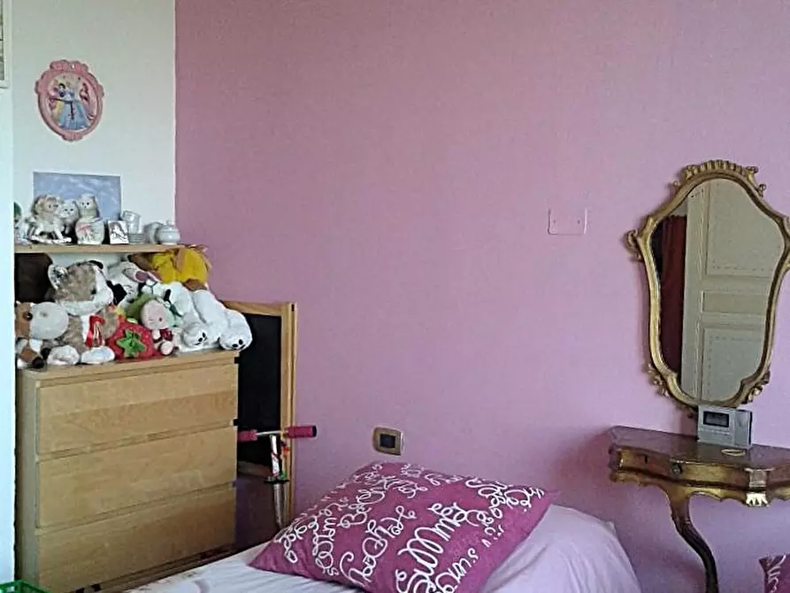 Immagine 13 di Appartamento in vendita  a Colle Di Val D'elsa