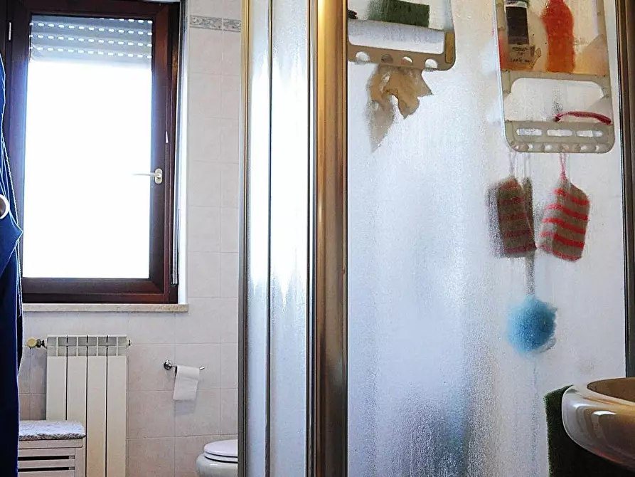 Immagine 17 di Appartamento in vendita  a Colle Di Val D'elsa