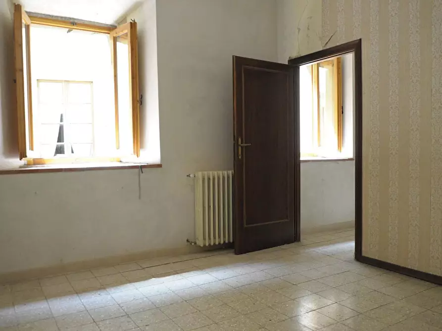 Immagine 19 di Appartamento in vendita  a Colle Di Val D'elsa
