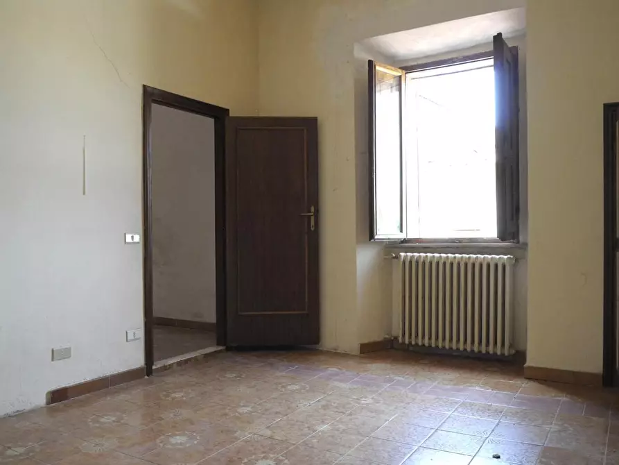 Immagine 14 di Appartamento in vendita  a Colle Di Val D'elsa