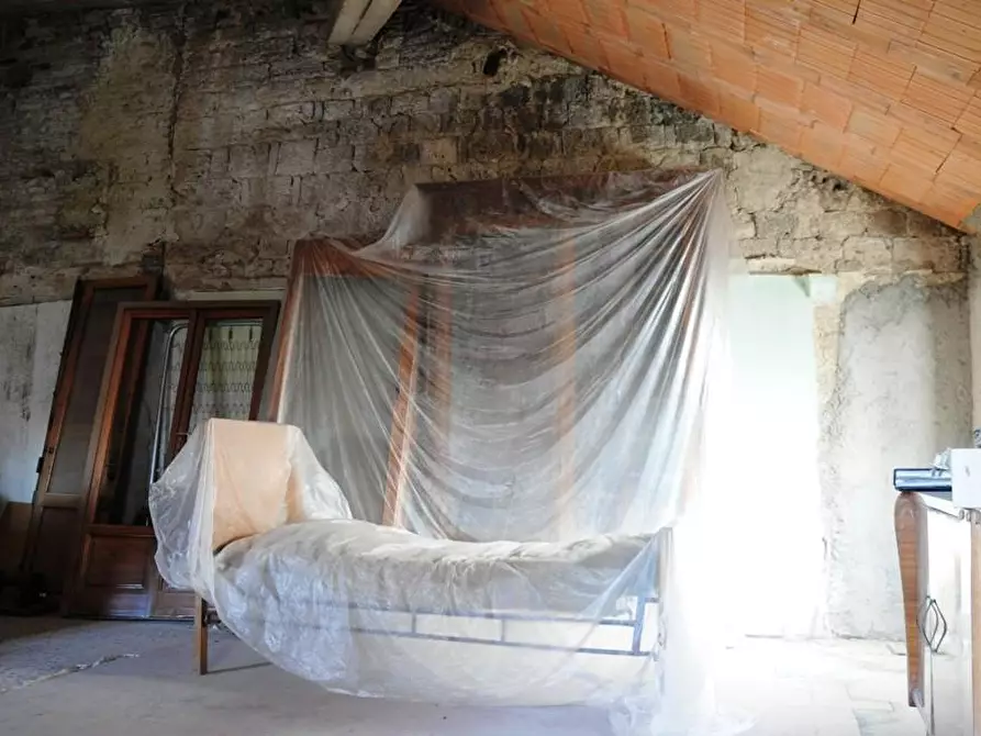 Immagine 13 di Appartamento in vendita  a Colle Di Val D'elsa