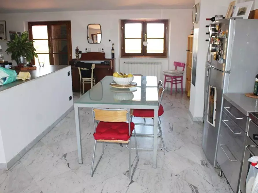 Immagine 32 di Villa in vendita  a Carrara