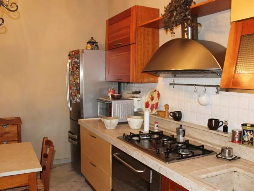 Immagine 15 di Villa in vendita  a Carrara