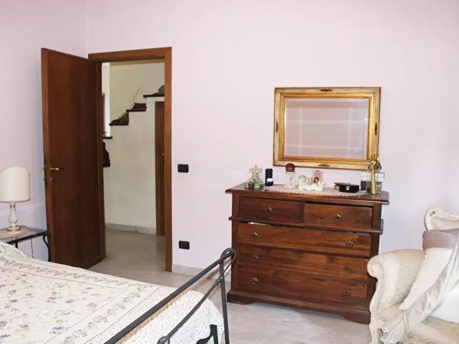 Immagine 20 di Villa in vendita  a Carrara