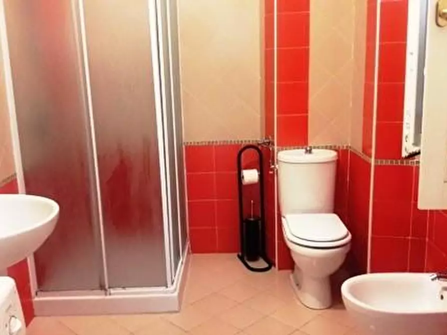 Immagine 5 di Appartamento in vendita  a Sarzana