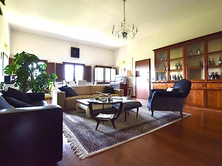 Immagine 7 di Mansarda in vendita  a Pontedera