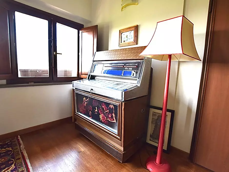 Immagine 6 di Mansarda in vendita  a Pontedera