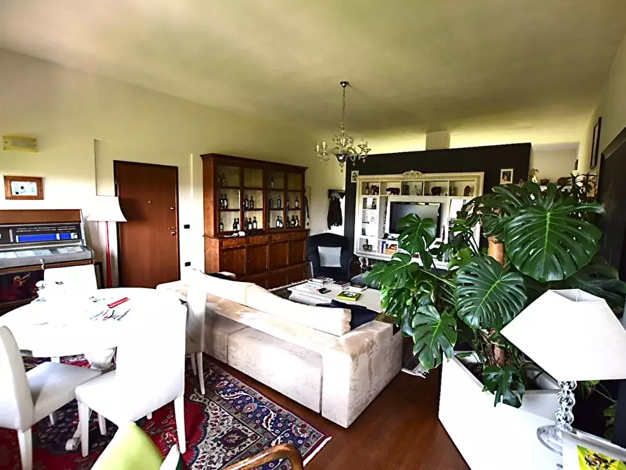 Immagine 4 di Mansarda in vendita  a Pontedera