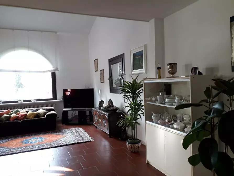 Immagine 7 di Villa in vendita  a San Miniato