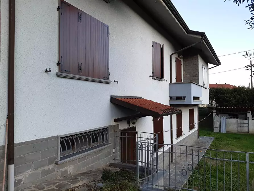 Immagine 28 di Villa in vendita  a Filattiera