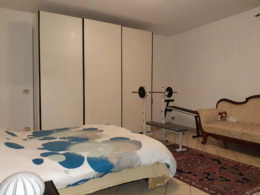 Immagine 22 di Villa in vendita  a Filattiera