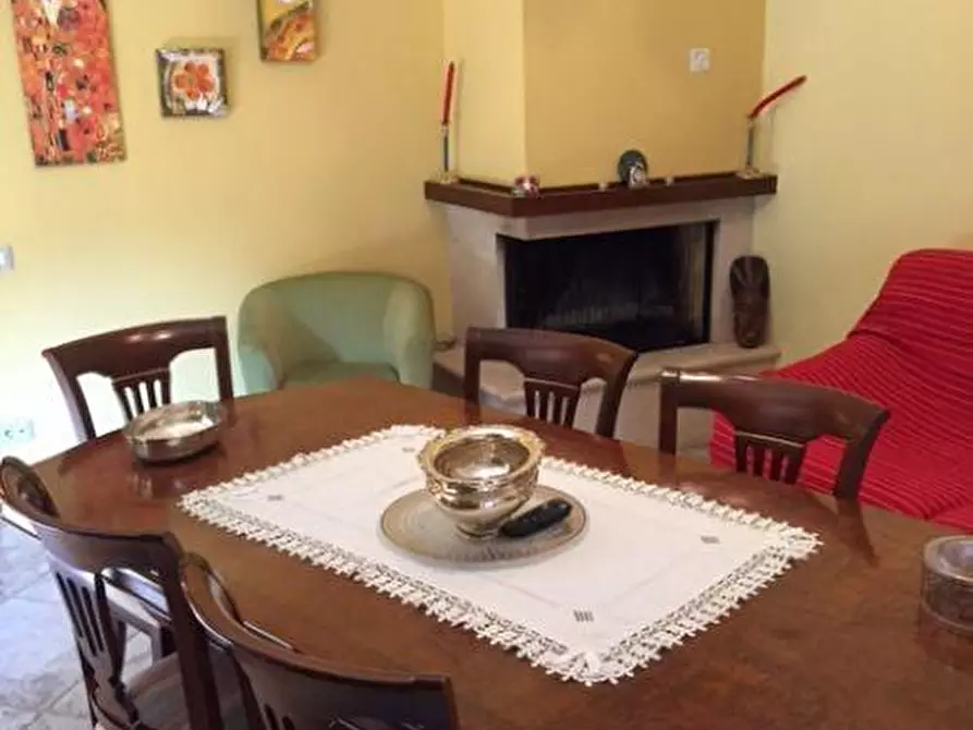 Immagine 2 di Appartamento in vendita  a Siena