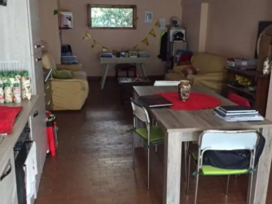 Immagine 12 di Appartamento in vendita  a Siena