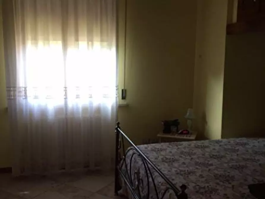 Immagine 8 di Appartamento in vendita  a Siena