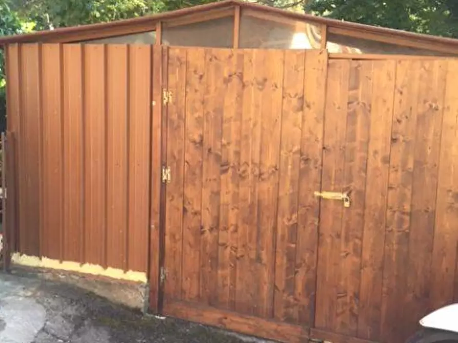 Immagine 10 di Appartamento in vendita  a Siena