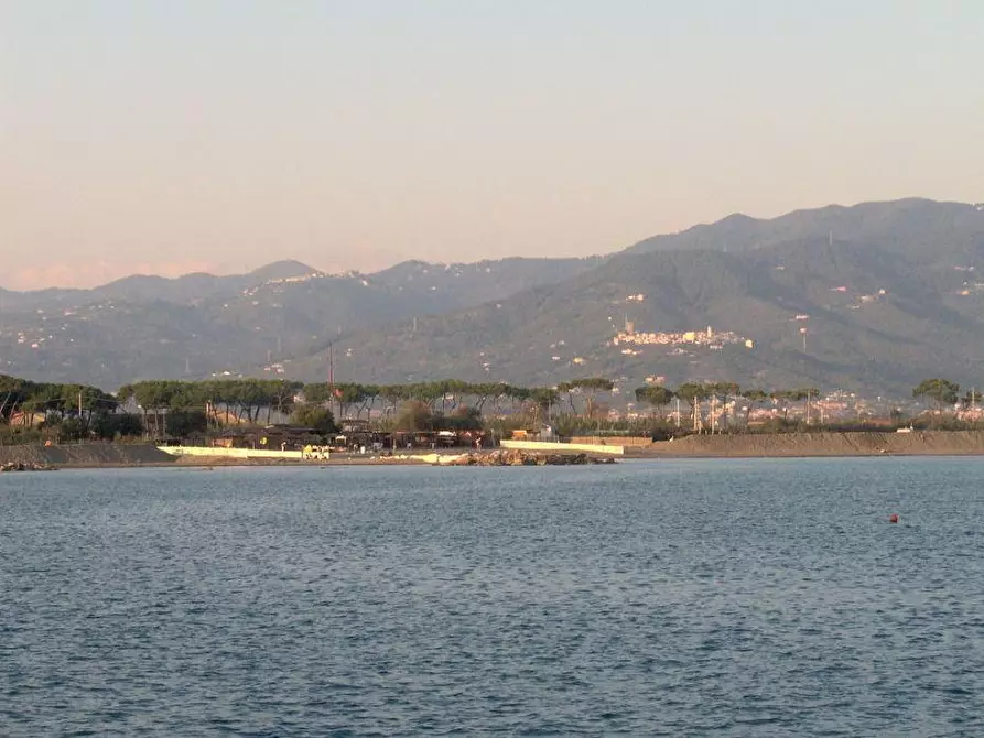 Immagine 20 di Appartamento in vendita  a Ameglia