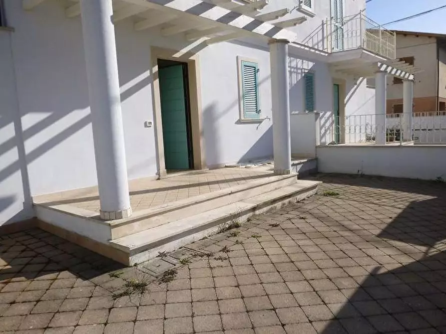 Immagine 14 di Appartamento in vendita  a Ameglia