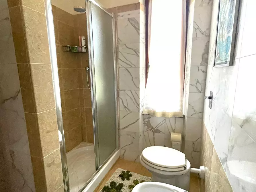 Immagine 15 di Casa bifamiliare in vendita  a Massa