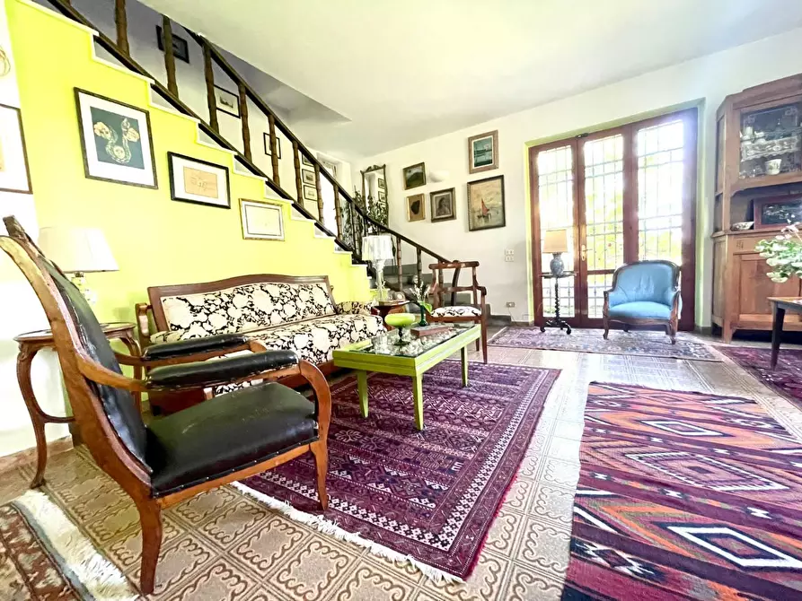 Immagine 4 di Casa bifamiliare in vendita  a Massa
