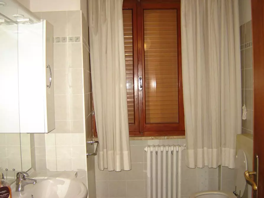 Immagine 12 di Casa indipendente in vendita  a Montignoso