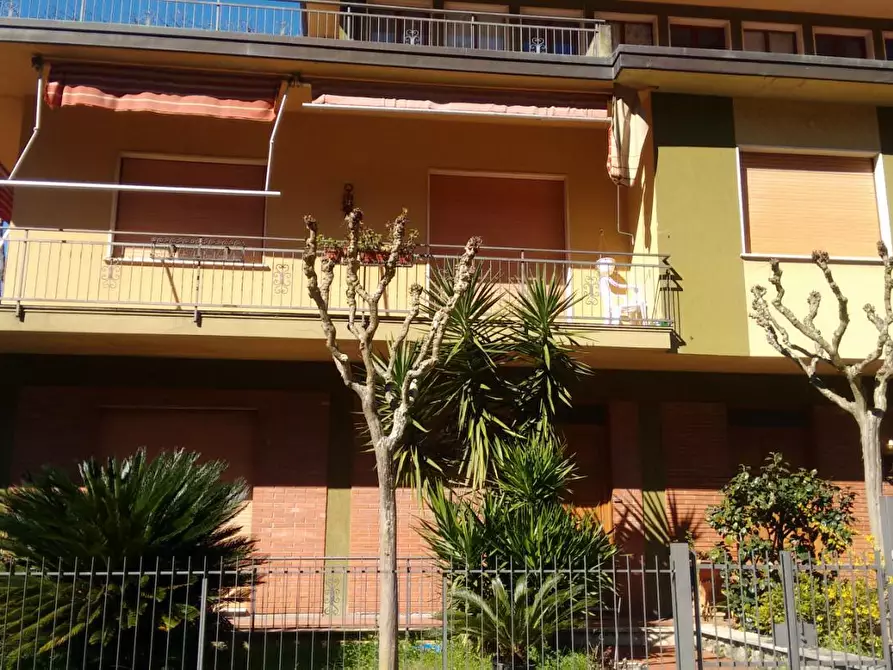 Immagine 19 di Casa indipendente in vendita  a Montignoso