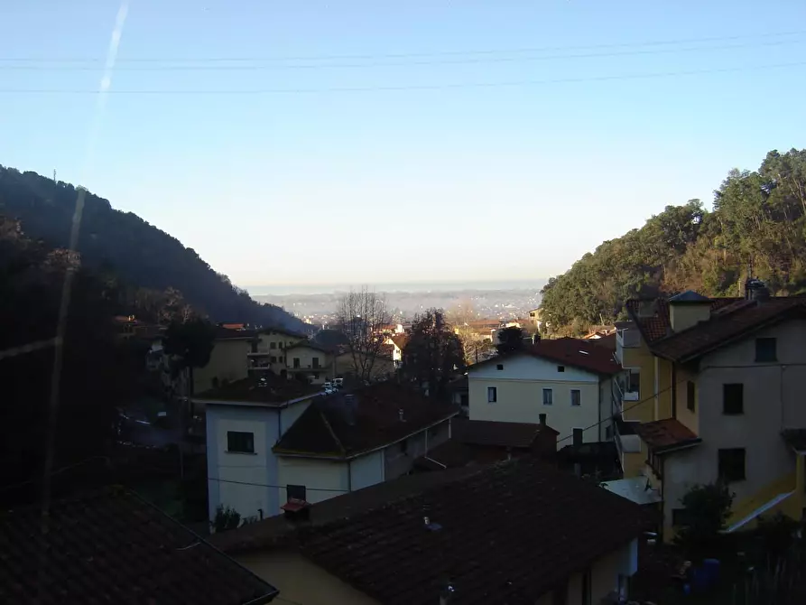 Immagine 18 di Casa indipendente in vendita  a Montignoso