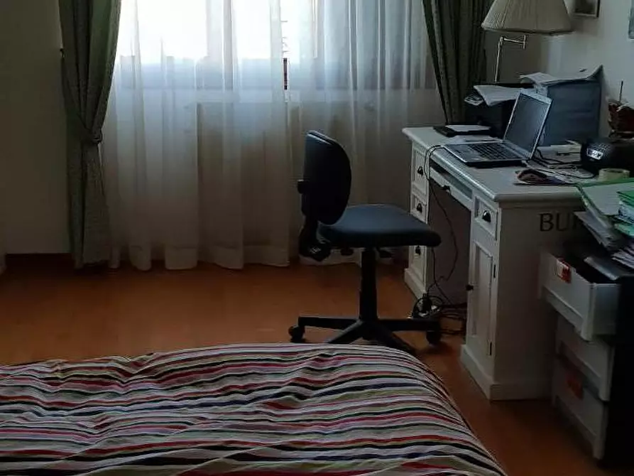 Immagine 11 di Appartamento in vendita  a Massa