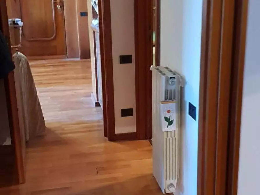 Immagine 10 di Appartamento in vendita  a Massa