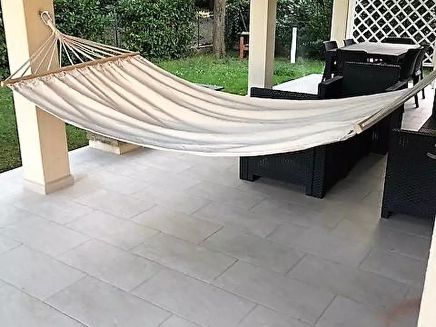 Immagine 44 di Villa in vendita  a Massa