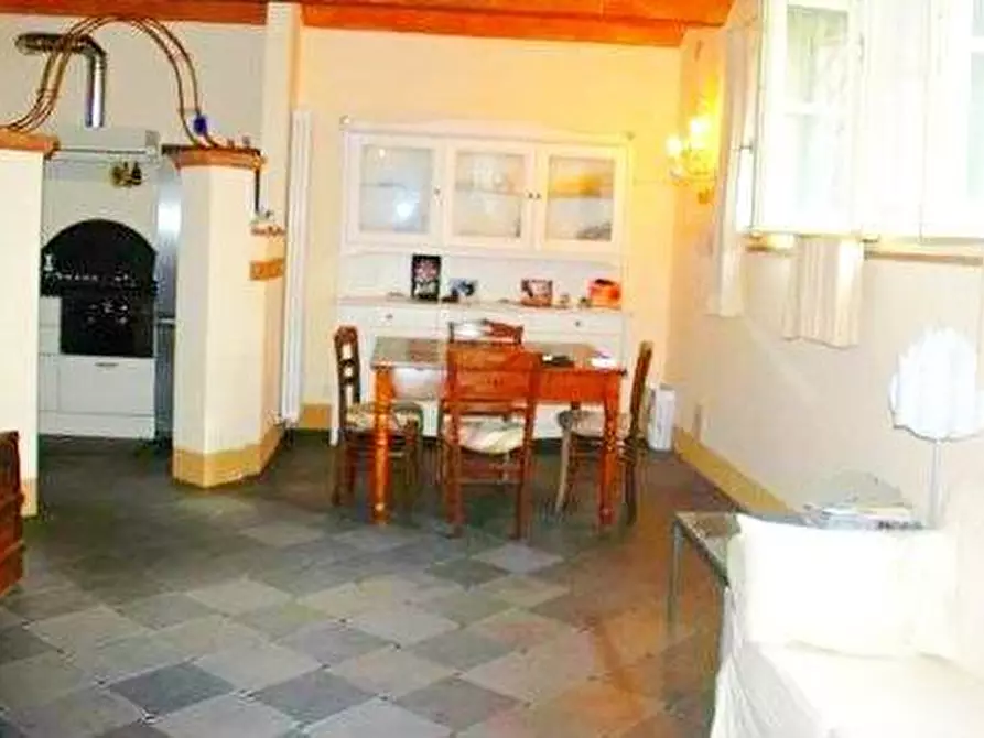 Immagine 7 di Appartamento in affitto  a Lucca
