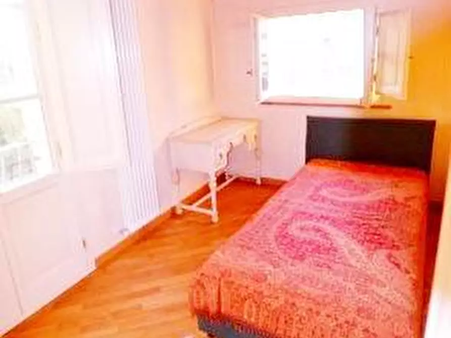 Immagine 4 di Appartamento in affitto  a Lucca