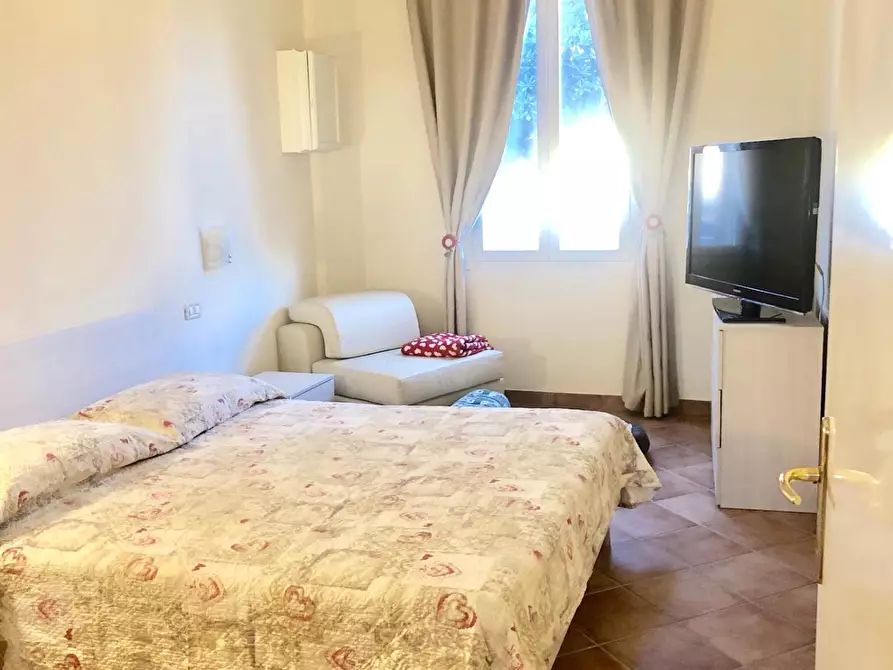Immagine 8 di Villa in affitto  a Pisa