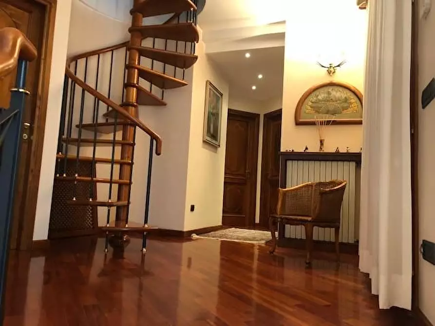 Immagine 10 di Casa bifamiliare in vendita  a Fucecchio