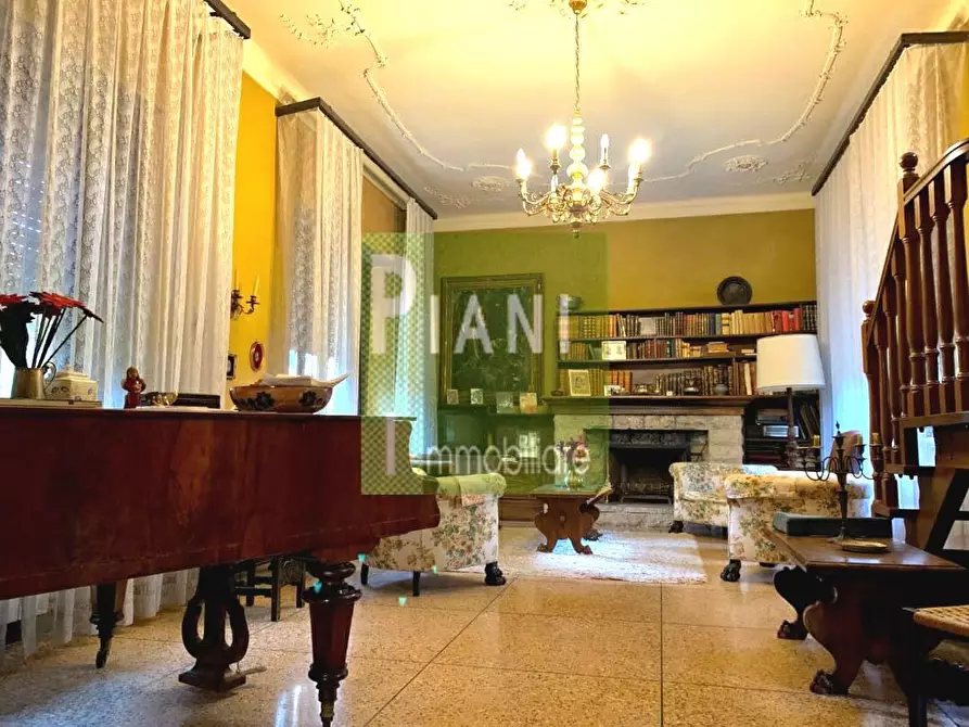 Immagine 5 di Appartamento in vendita  a Livorno