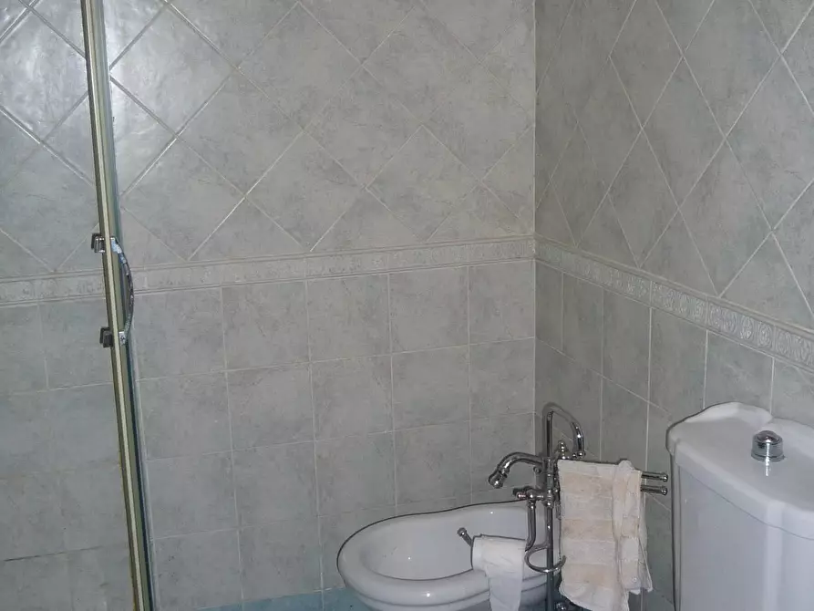 Immagine 15 di Casa bifamiliare in vendita  a Carrara